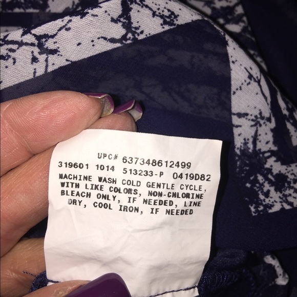 New Directions size XL blue and white lined semi sheer with flair sleeves - Picture 8 of 8